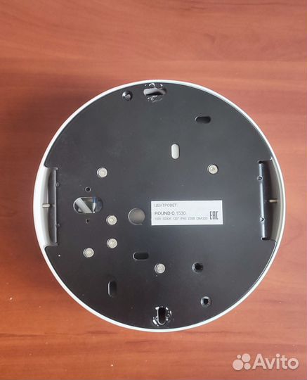 Светильник потолочный накладной