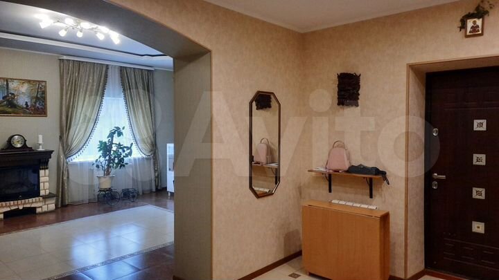 Дом 350 м² на участке 14 сот.