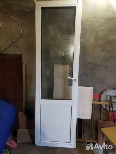 Двери пластиковые бу