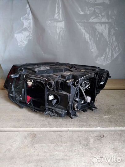 Фара передняя правая Audi Q5