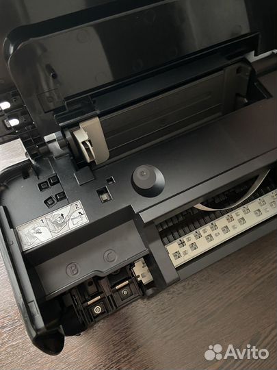 Цветной принтер Canon