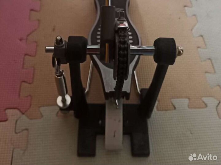 Педаль для бас барабана, бочки Ludwig