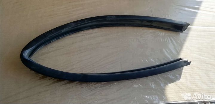 Накладка на задний бампер Ваз 2104-05