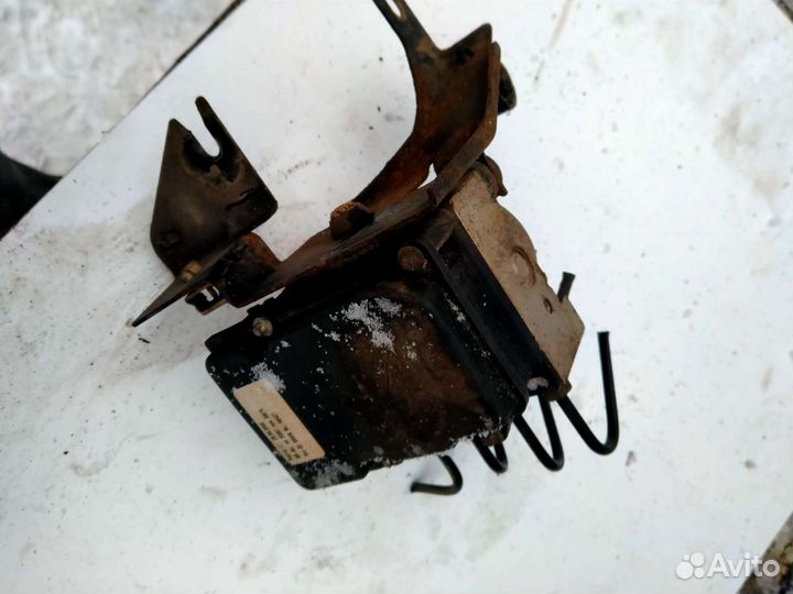 Блок абс Рено Логан 1. 2006 г