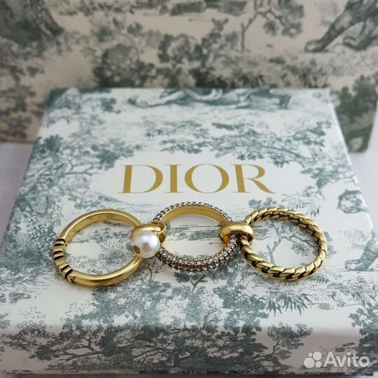 Тройное кольцо Dior