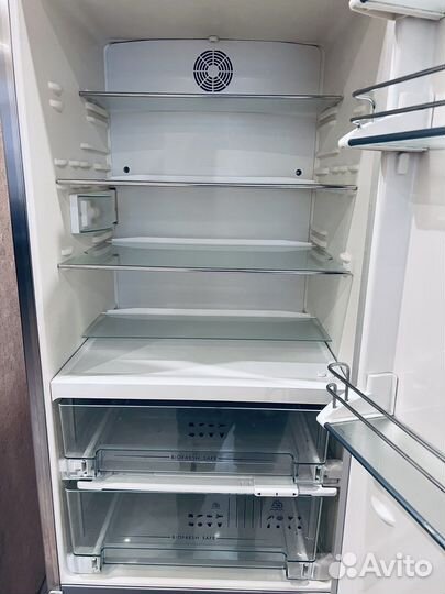 Холодильник liebherr в отличном состоянии