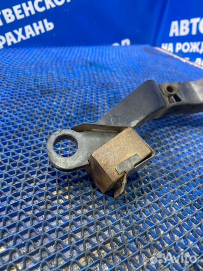 Педаль газа Volkswagen Passat B3 седан 2000