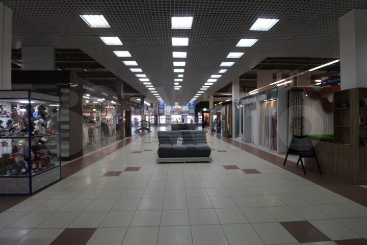 2 этаж Торговая площадь 36м2/74м2/216м2 Лифт