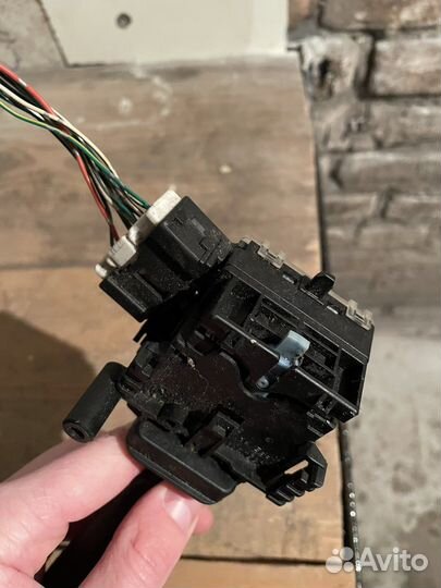 Подрулевой переключатель toyota platz