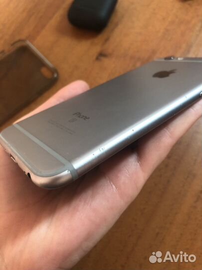 iPhone 6S, 32 ГБ
