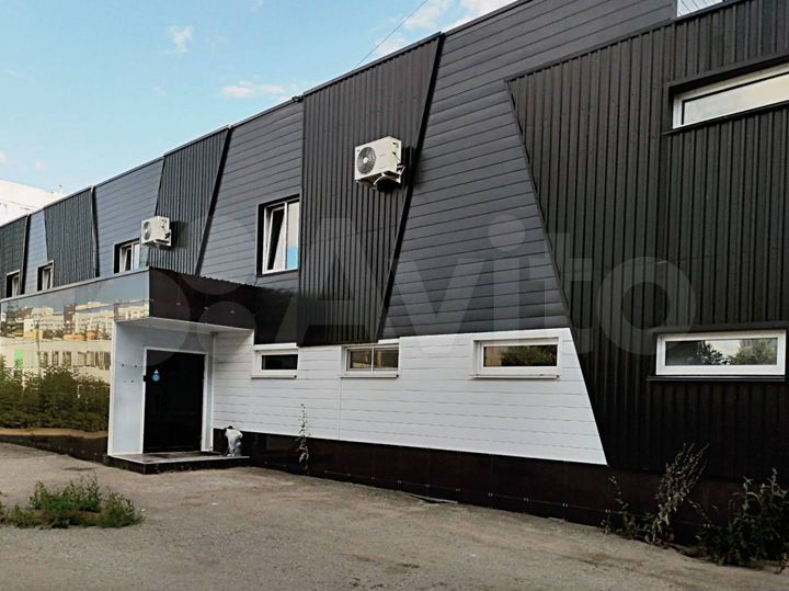 Продам отдельно стоящее здание, 548 м²