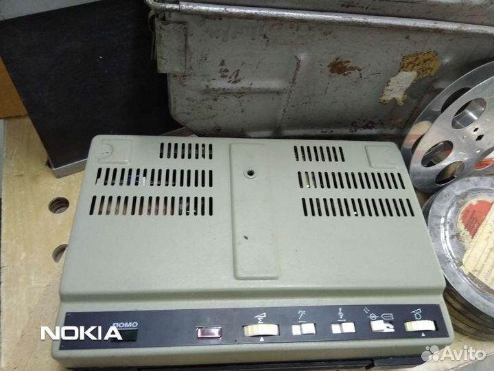 Узкопленочный киноапарат