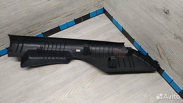 Обшивка стойки задняя левая Volkswagen Polo седан