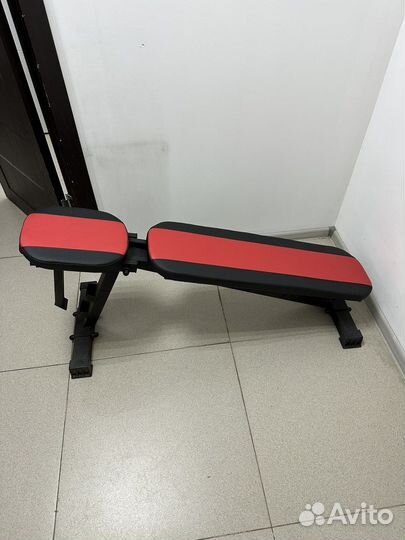 Скамья для жимов наклонная с регулировкой