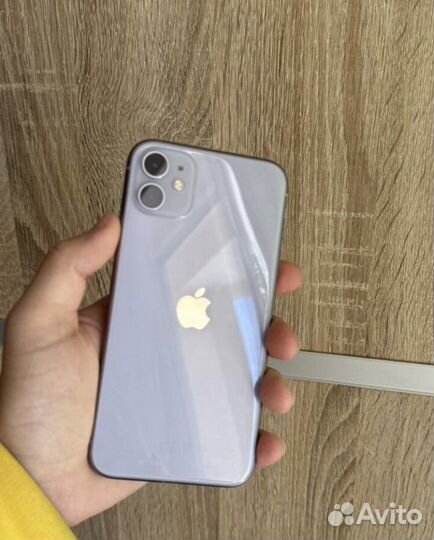 iPhone 11, 64 ГБ