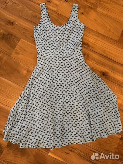 Платья женские 42-44