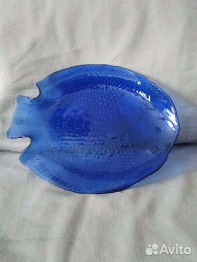 Посуда из синего стекла