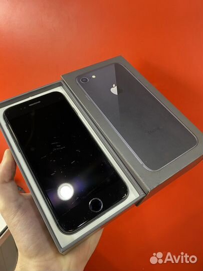 iPhone 8, 64 ГБ