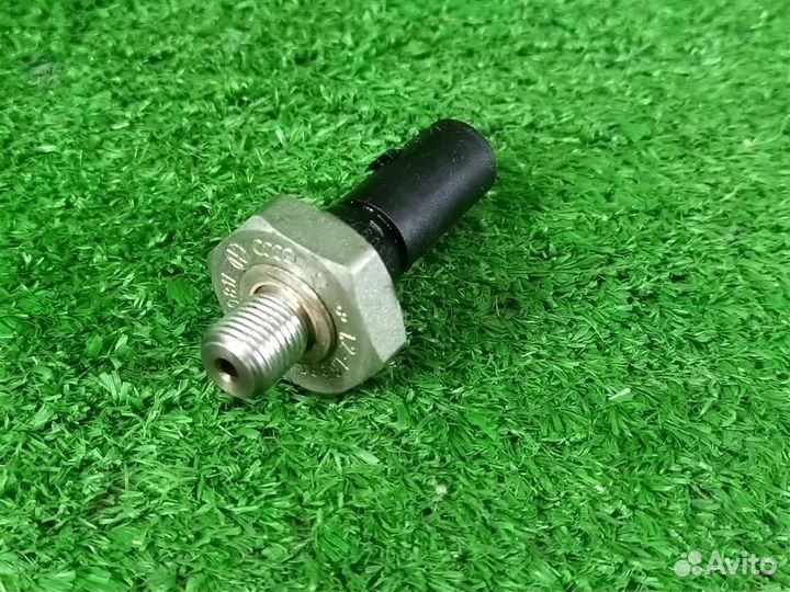 Датчик давления масла Audi A4 (8E B7) 2005-2008