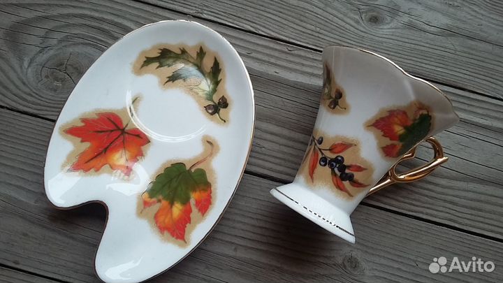 Керамические банки, чашки и блюдца