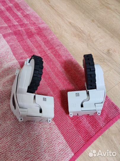 Колеса робота пылесоса dreame f9