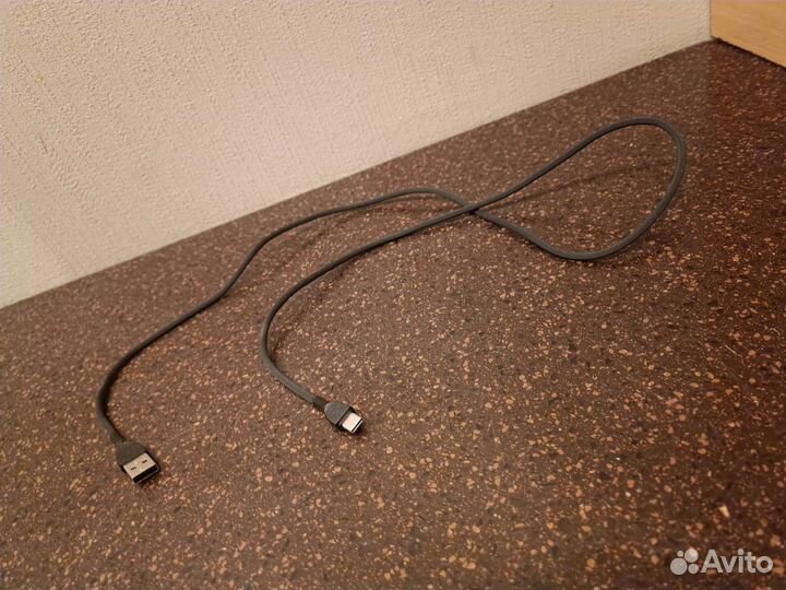 Кабель для зарядки