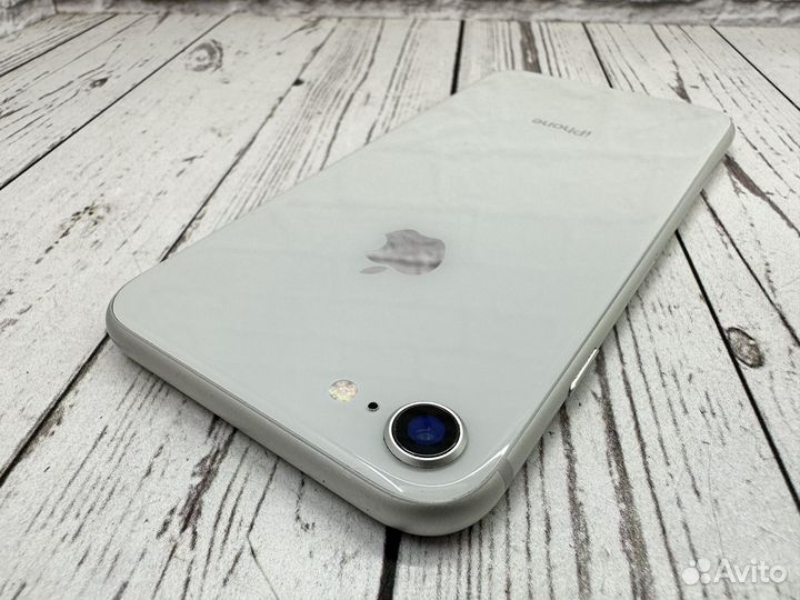 iPhone 8, 64 ГБ