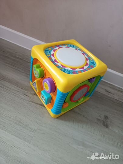 Бизиборд Кубик