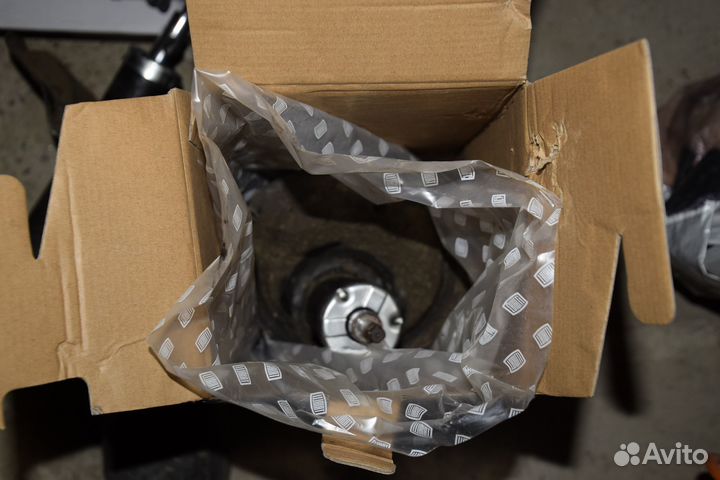 Старые стойки от Mitsubishi Lancer 10