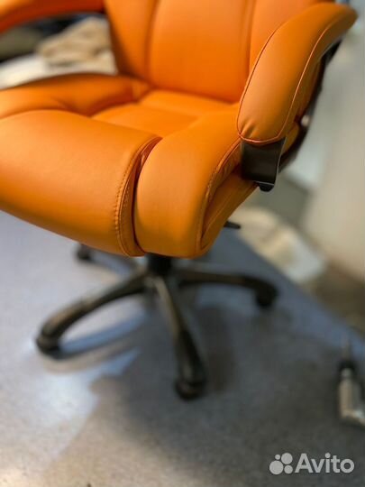 Компьютерное кресло