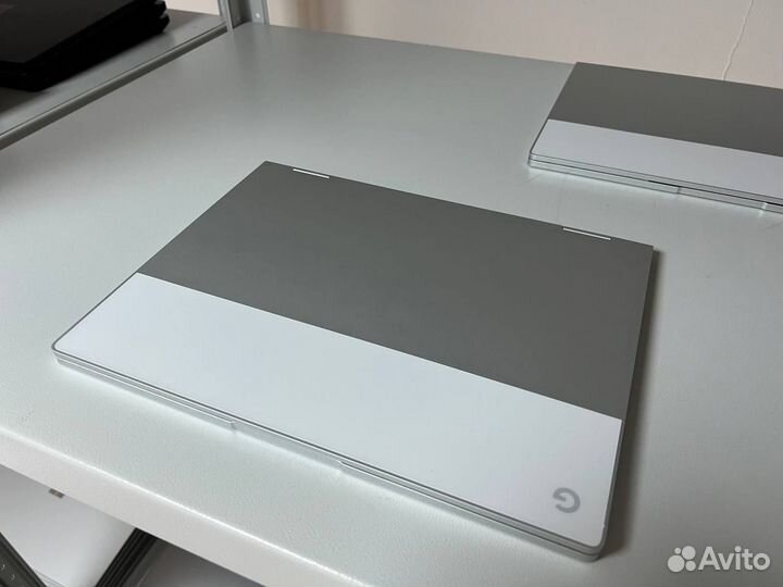 Ноутбук-трансформер Google PixelBook i5