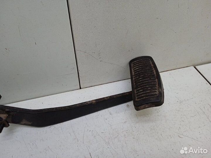 Педаль тормоза Kia Sorento BL 2.5 D4CB 2002