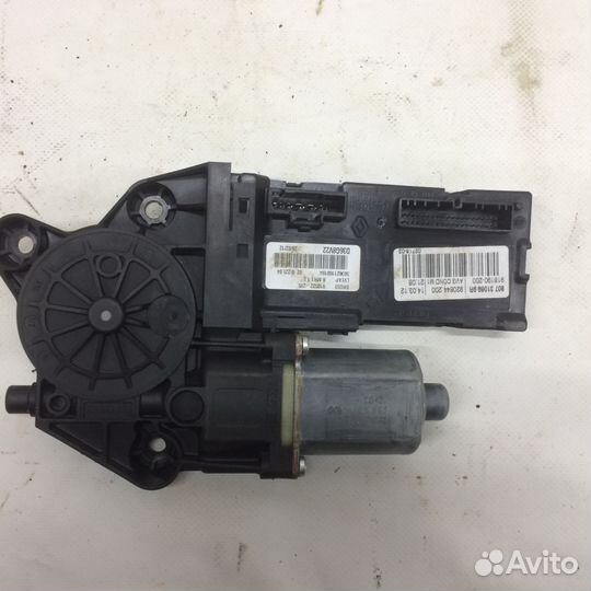 Моторчик стеклоподъемника Флюенс 2012г с модулем