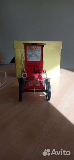 Витражный декоративный светильник