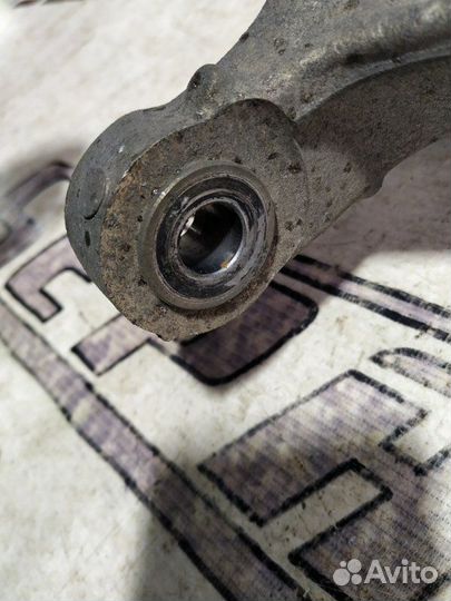 Кулак поворотный правый Audi A3 8V 1.8 cjsb 2013