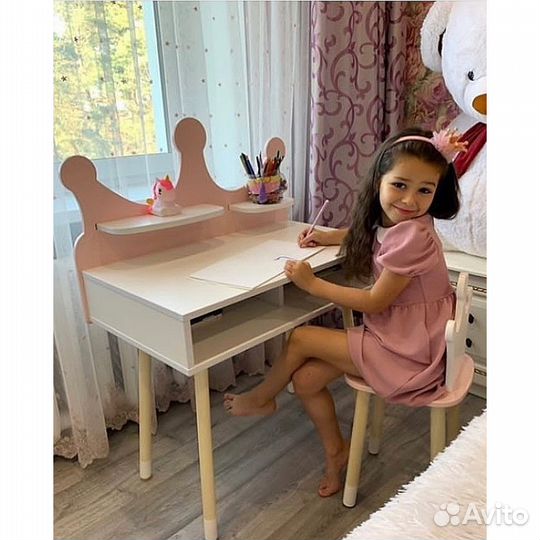 Детский стол и стул
