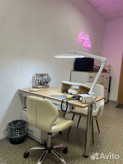 Сдам место мастеру маникюра/педикюра