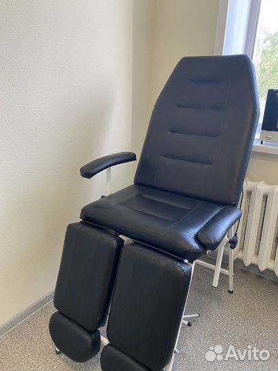 Педикюрное кресло кушетка