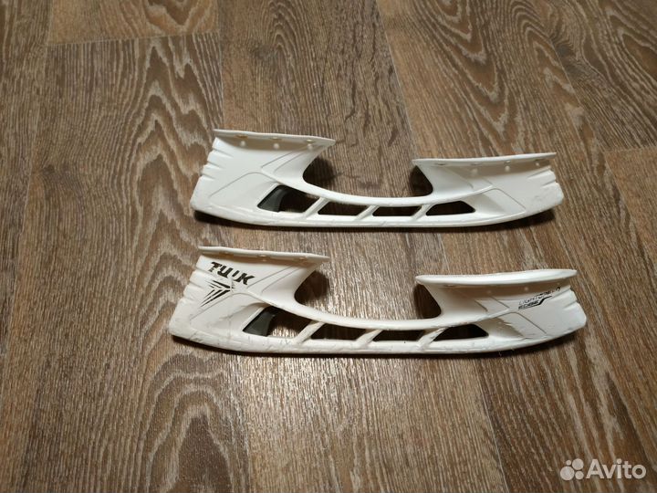 Стаканы для хоккейных коньков Bauer 272 L,R курок