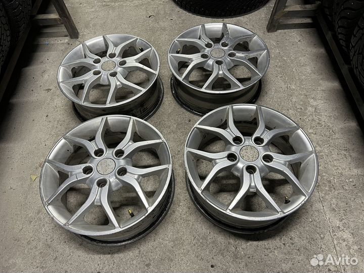 Стильные Литые диски Kia 5x114.3 Цо 67.1 R15 Ровны