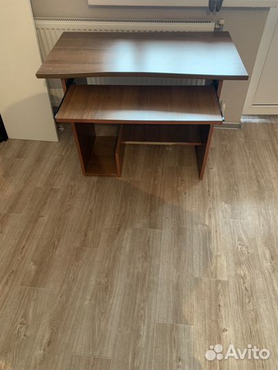 Компьютерный стол