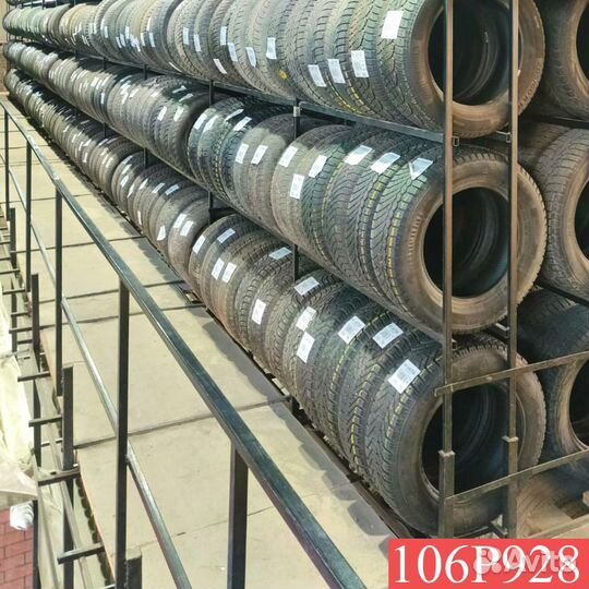 Pirelli Chrono 215/65 R15C 97L