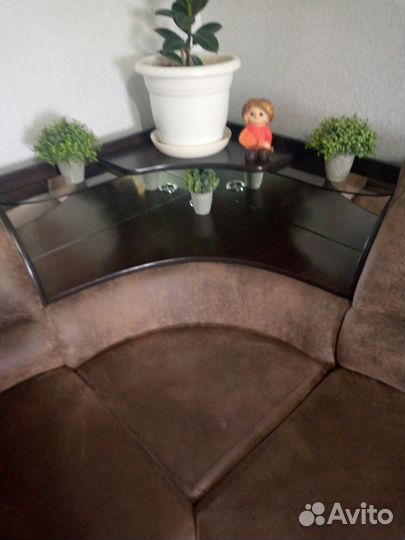 Угловой диван