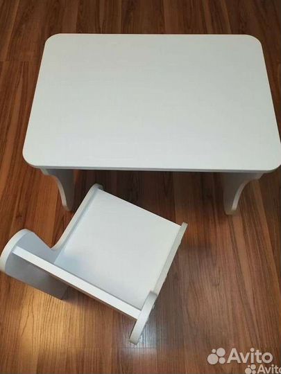 Столик и стульчик для детей