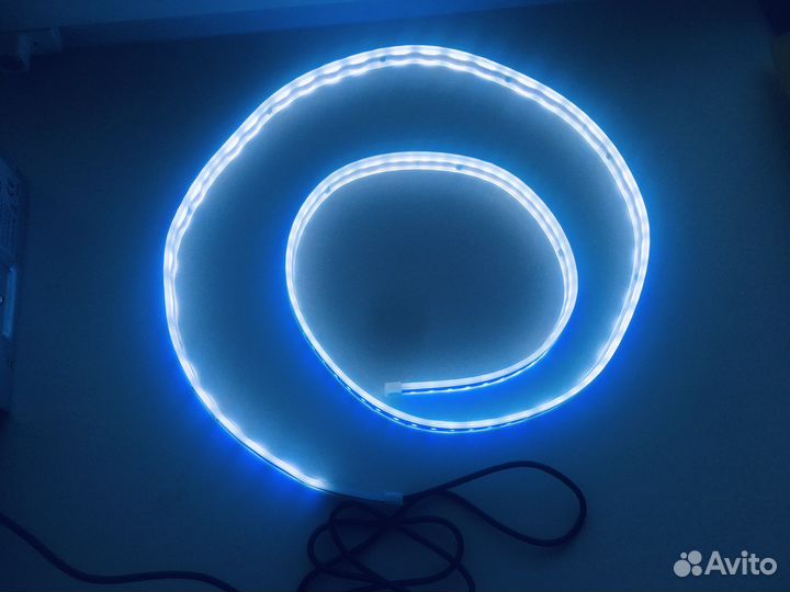 Динамическая светодиодная лента для капота машины