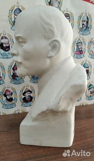 Статуэтка, скульптура Бюст Ленина лфз бисквит. Выс