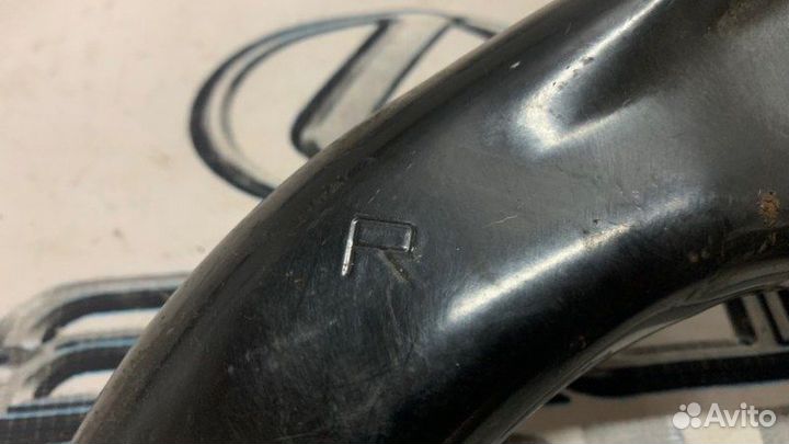 Рычаг подвески прав. перед. Toyota Land Cruiser Pr