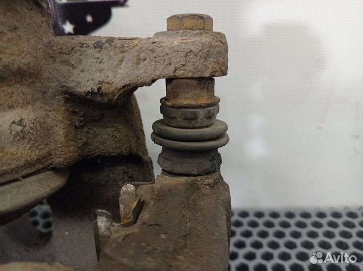 Суппорт тормозной задний правый R