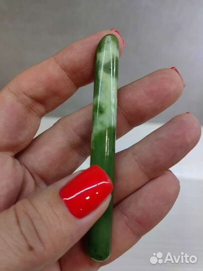 Натуральные камни, нефрит, чароит, серафинит