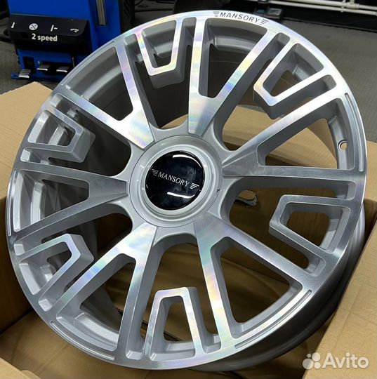 Диски на Audi Ауди Q7 4M R22